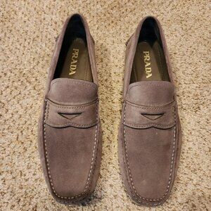 Authentic Prada Suede Driving Loafers – Taupe  – Excellent Condition